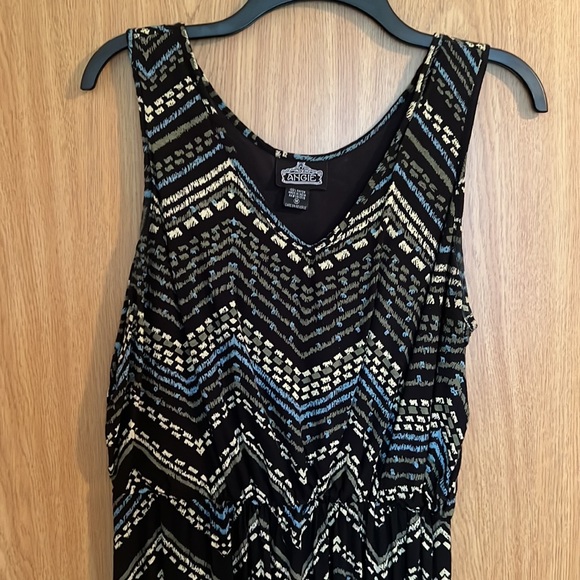 Size Medium maxi dress - Picture 2 of 2